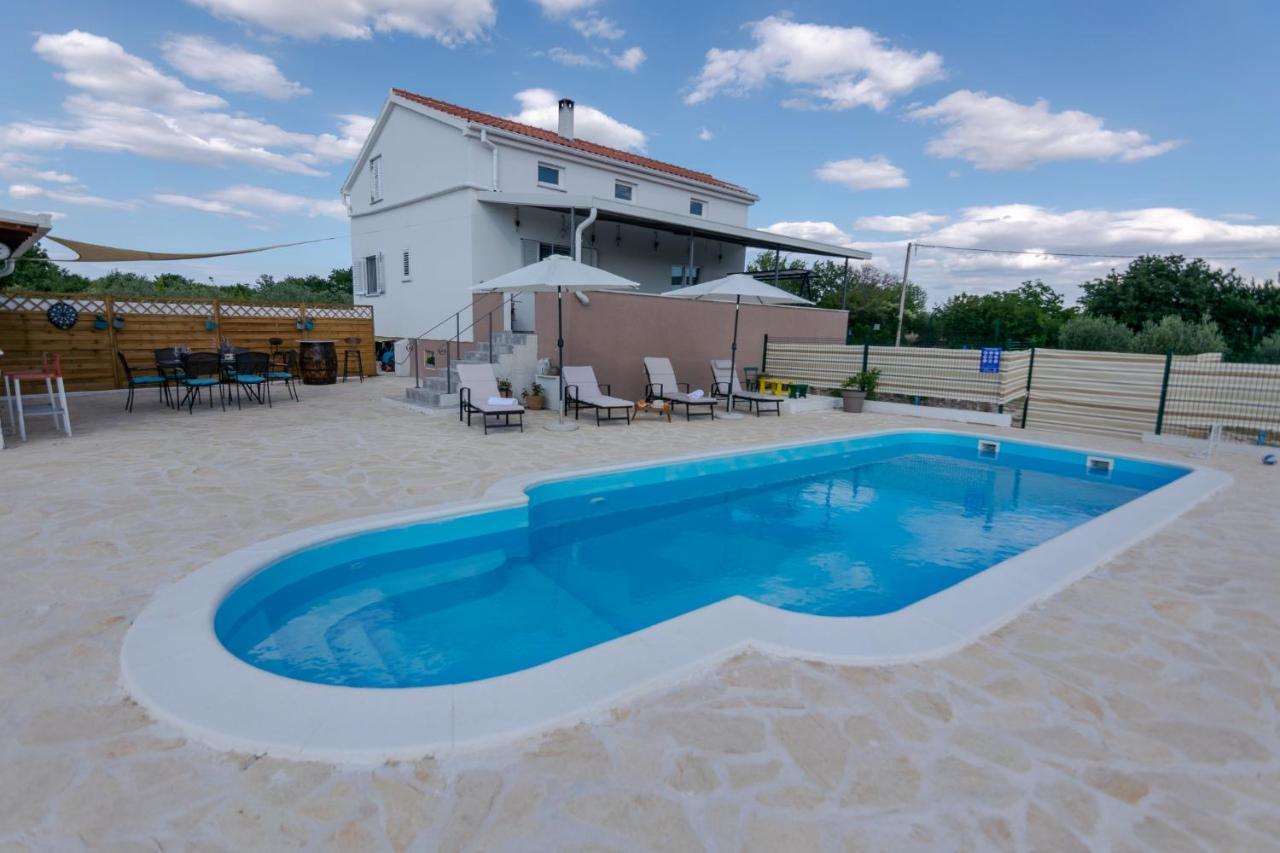Kuca Za Odmor M&J Villa Benkovac Buitenkant foto