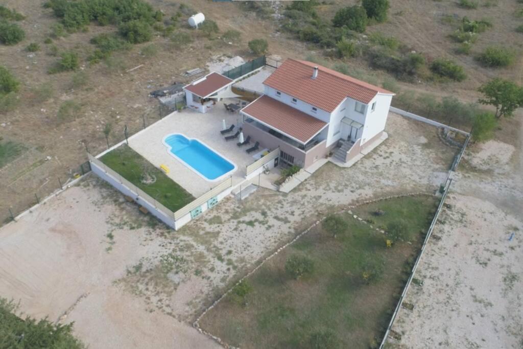Kuca Za Odmor M&J Villa Benkovac Buitenkant foto