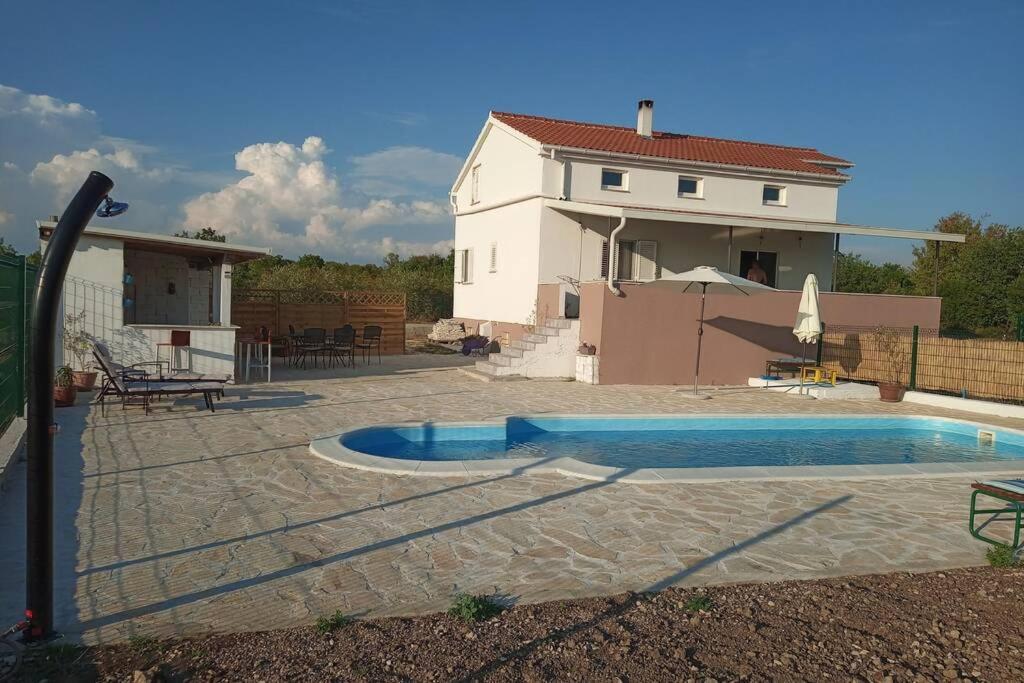 Kuca Za Odmor M&J Villa Benkovac Buitenkant foto