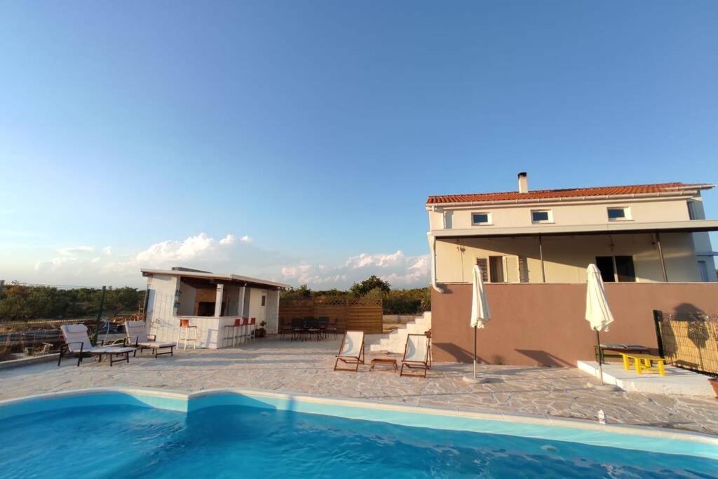 Kuca Za Odmor M&J Villa Benkovac Buitenkant foto