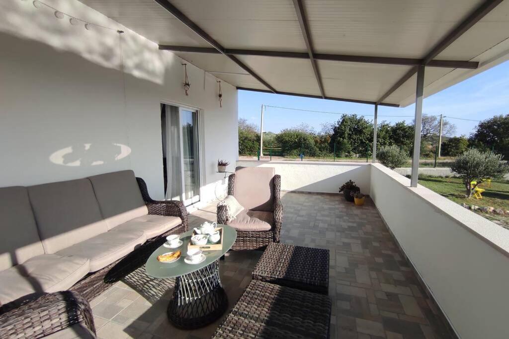 Kuca Za Odmor M&J Villa Benkovac Buitenkant foto
