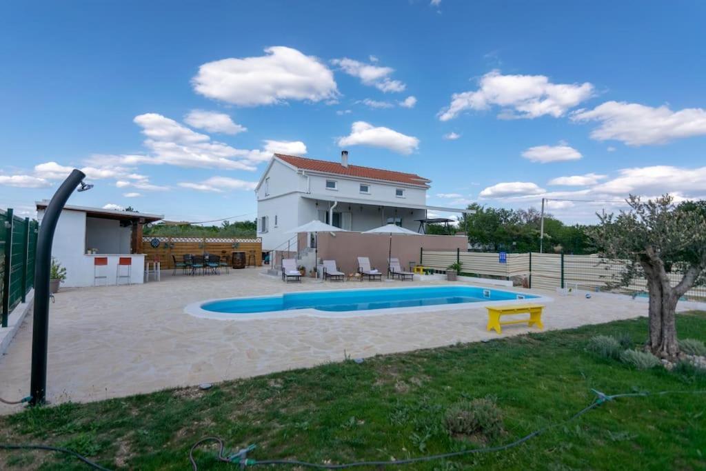 Kuca Za Odmor M&J Villa Benkovac Buitenkant foto