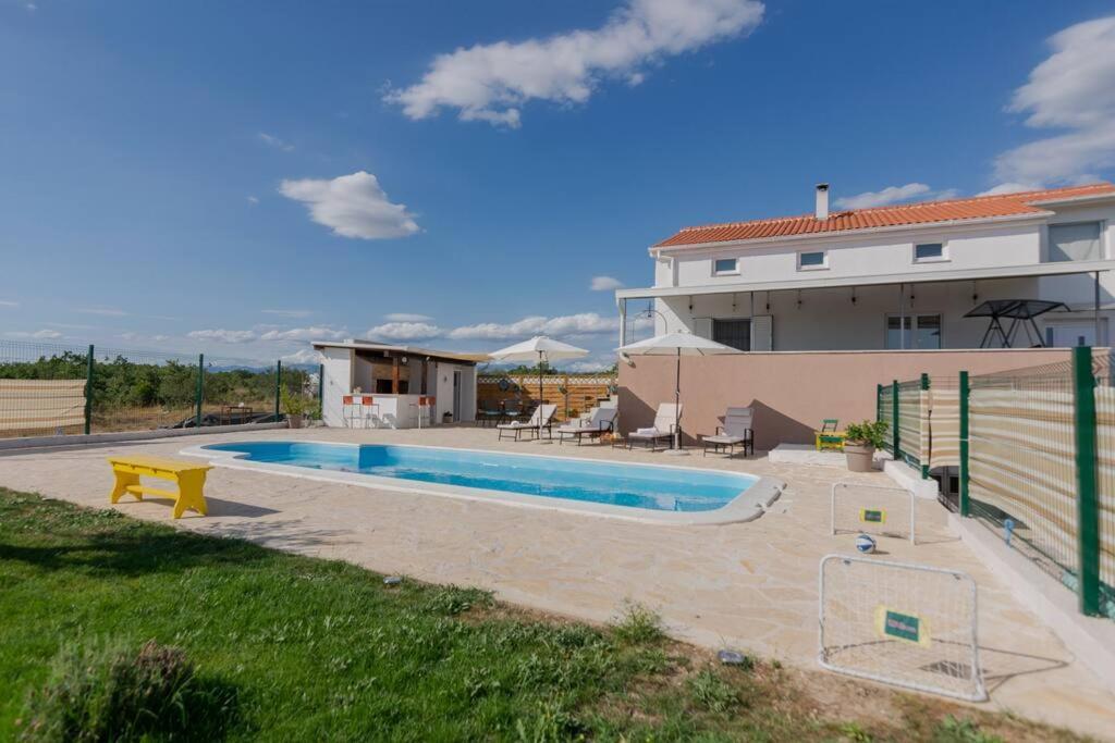 Kuca Za Odmor M&J Villa Benkovac Buitenkant foto